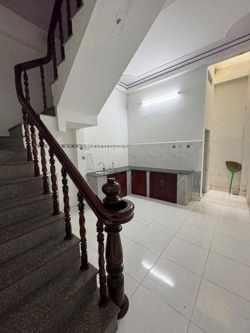 Cho Thuê Nhà Nguyên Căn - Trạm Đăng Kiểm - Vĩnh Hoà